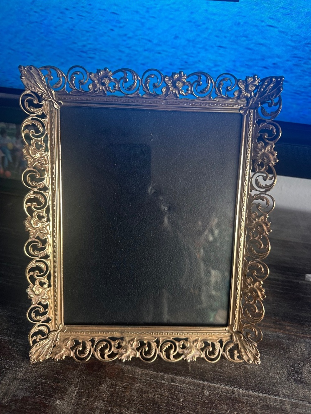 Vtg Picture Frames 10x12 Gold Tone